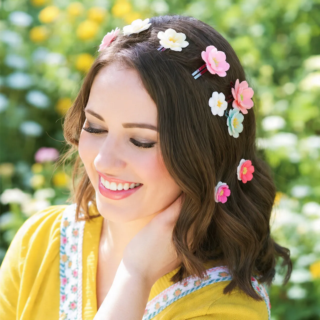 27 Stunning Easter Hairstyles for Women Ideas to Celebrate Spring 18 Flower Clip Hairstyle Ideas